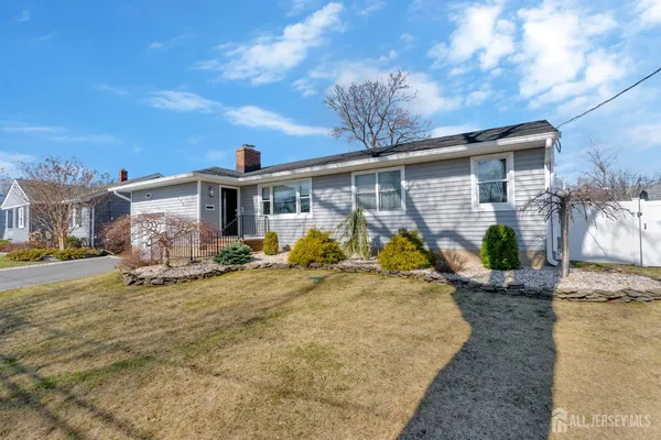 $650,000 | 230 Melrose Avenue, Middlesex, NJ 08846