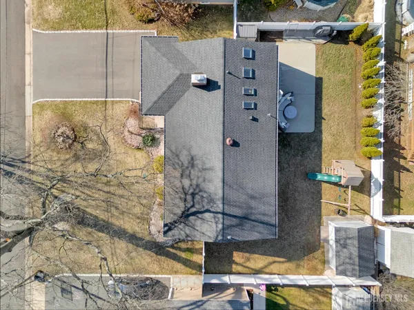 $650,000 | 230 Melrose Avenue, Middlesex, NJ 08846