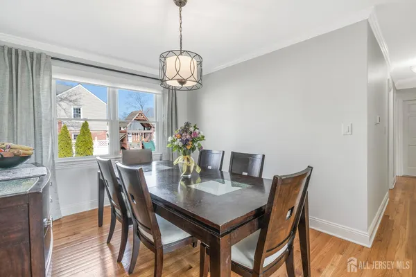 $650,000 | 230 Melrose Avenue, Middlesex, NJ 08846