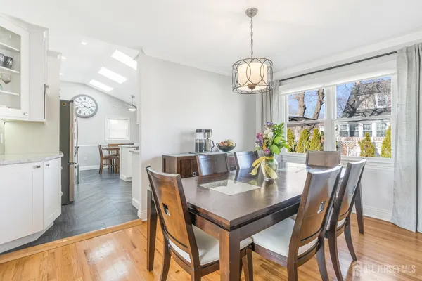 $650,000 | 230 Melrose Avenue, Middlesex, NJ 08846