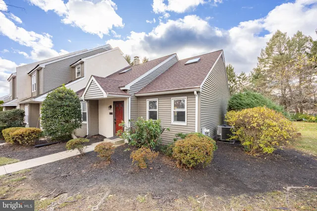 $2,700 | 1104 St Michaels Court, Unit 1104, Chester Springs, PA 19425