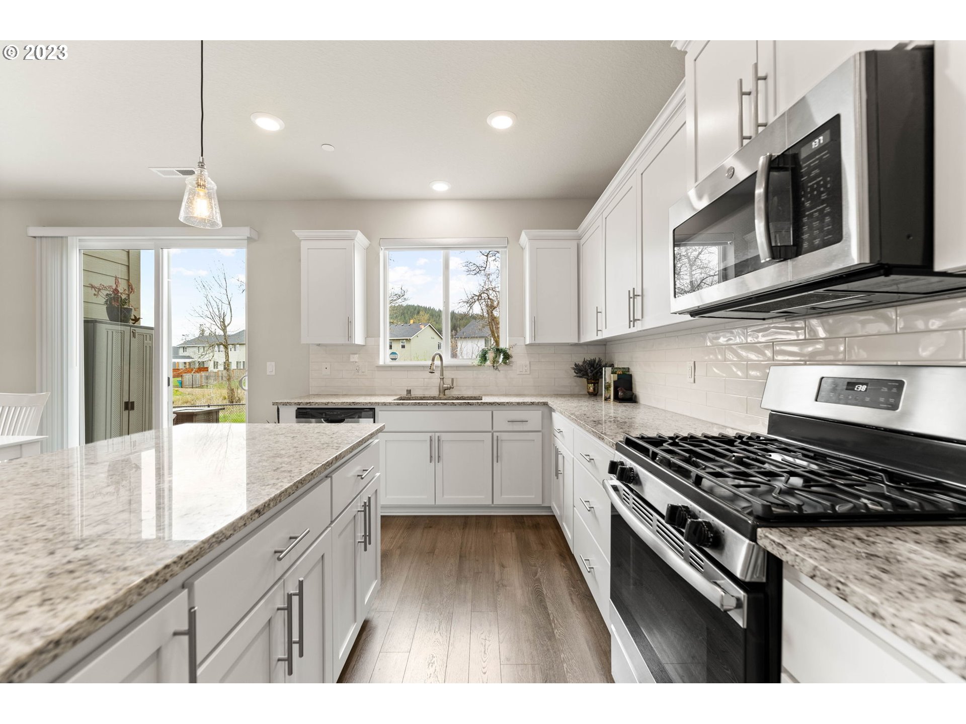 6233 North 88th Avenue Camas, WA 98607 - Photo 11 of 37