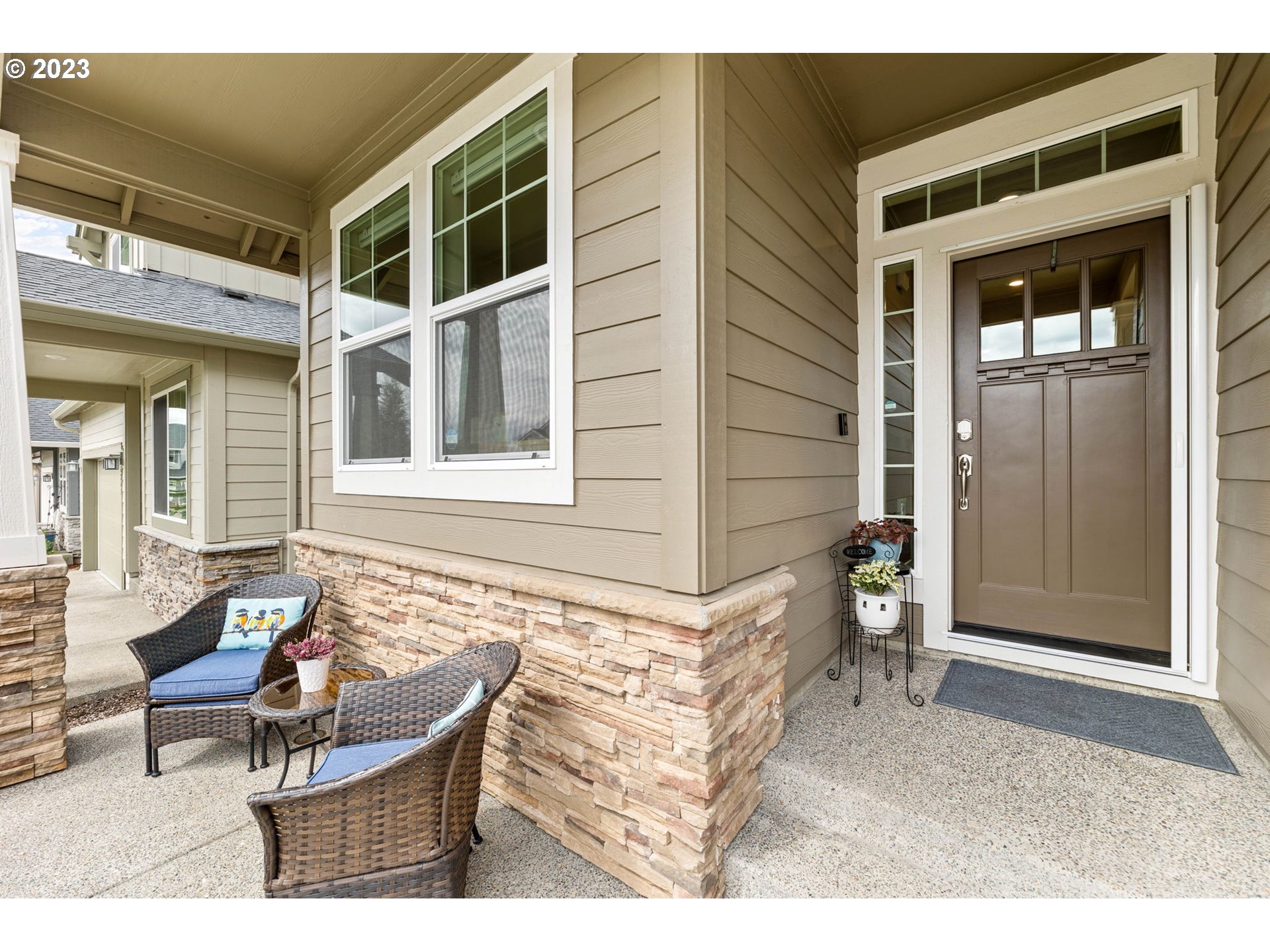 6233 North 88th Avenue Camas, WA 98607 - Photo 3 of 37 Porch