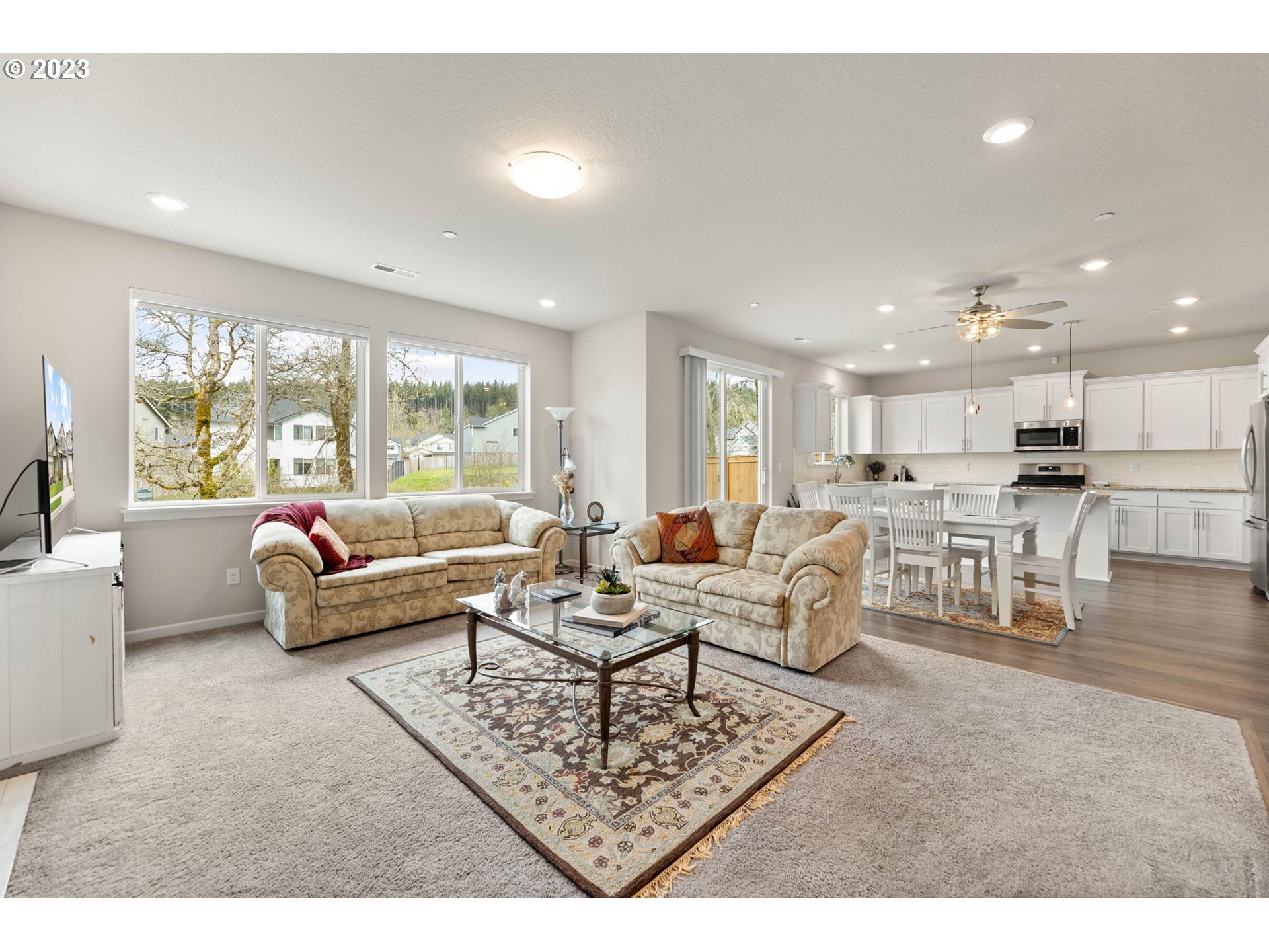 6233 North 88th Avenue Camas, WA 98607 - Photo 7 of 37 Family Room