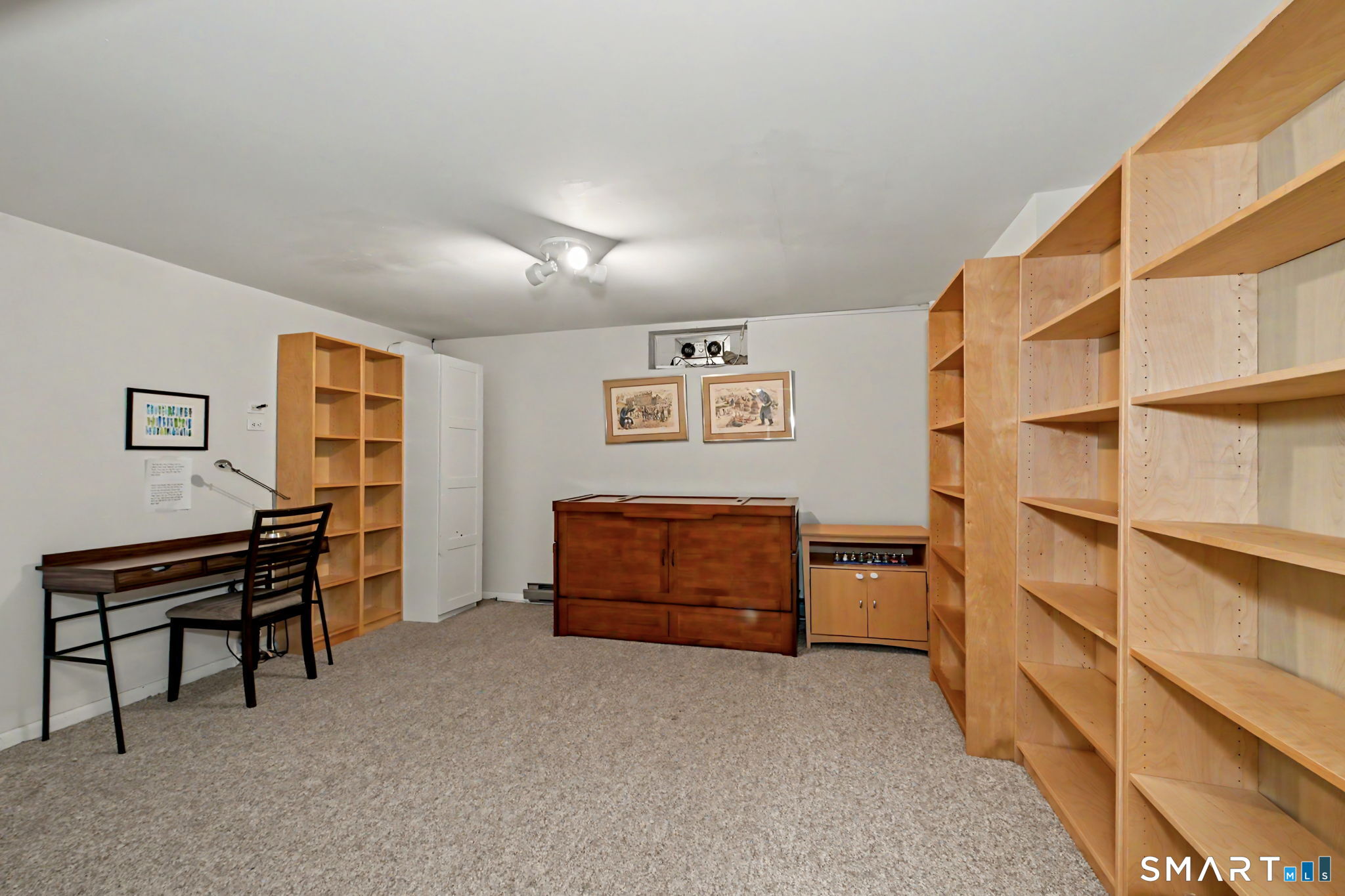 19 Colonial Road, Unit 8 Stamford, CT 06906 - Photo 21 of 21