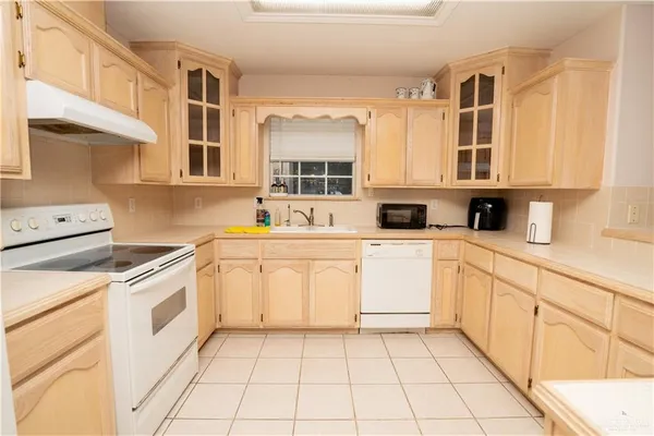 $1,750 | 2212 Lilly Cove Drive, Mission, TX 78572