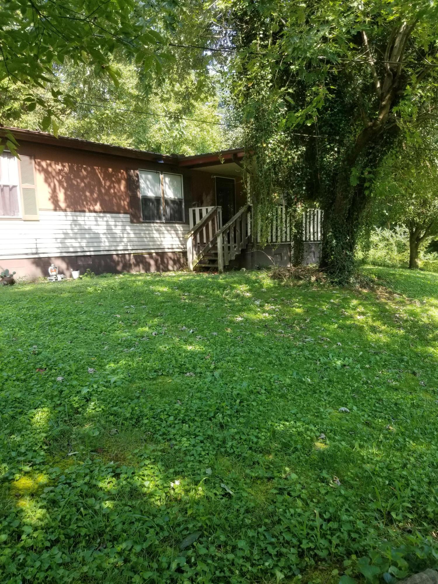 905 Coward Road Clinton, TN 37716 - Photo 1 of 21 20200829_161651
