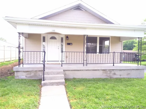 $219,900 | 1102 West Street, New Albany, IN 47150