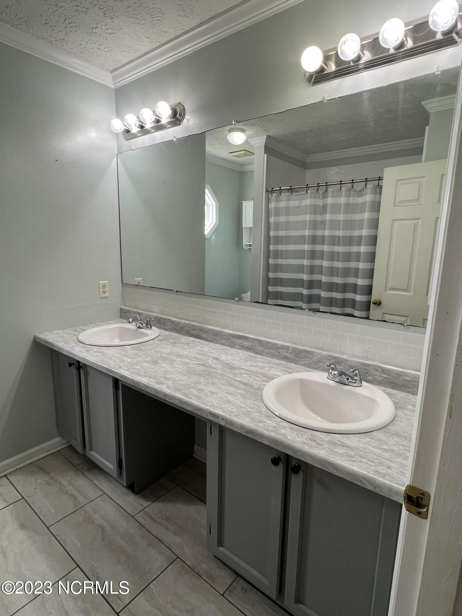 647 Everett Community Road Pinetown, NC 27865 - Photo 30 of 47 1st floor bathroom