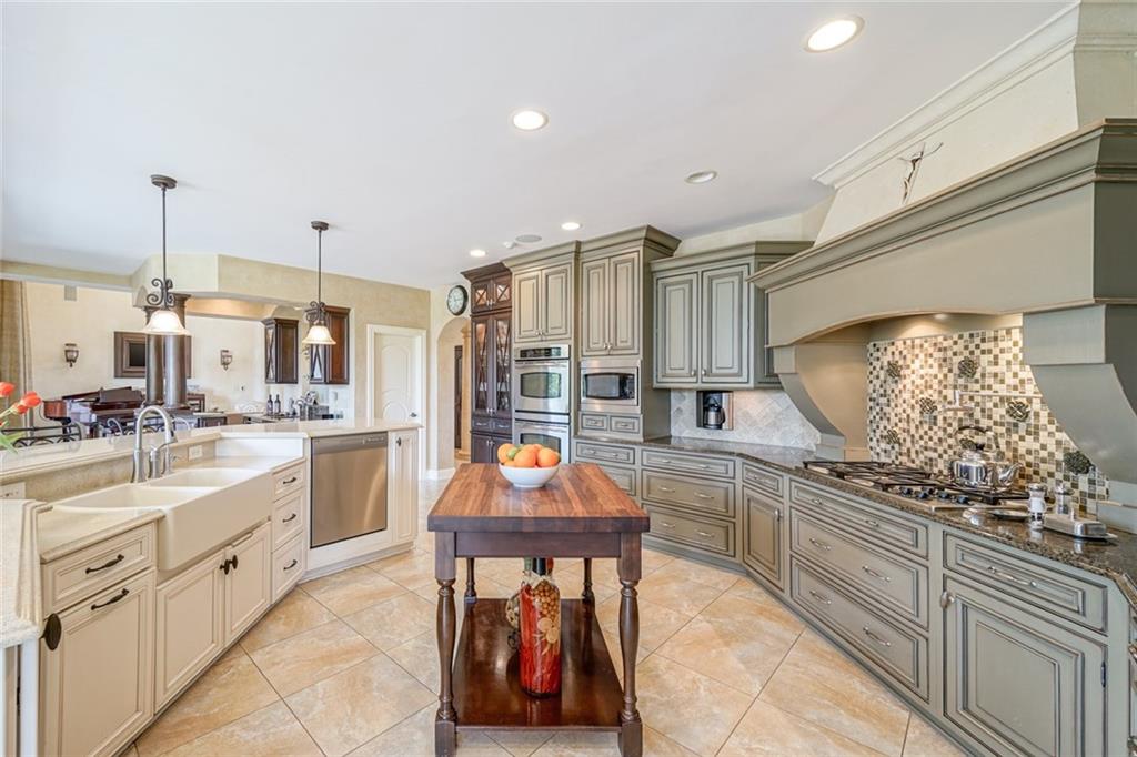 12139 Rangeview Court Fishers, IN 46037 - Photo 14 of 55 Gallery Image 14