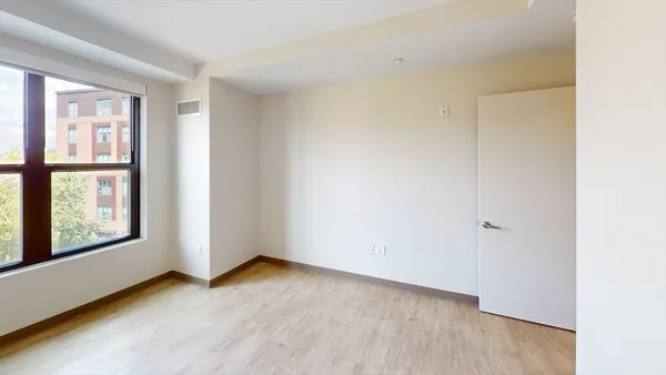 $4,800 | 225 Centre Street, Unit 409, Boston, MA 02119