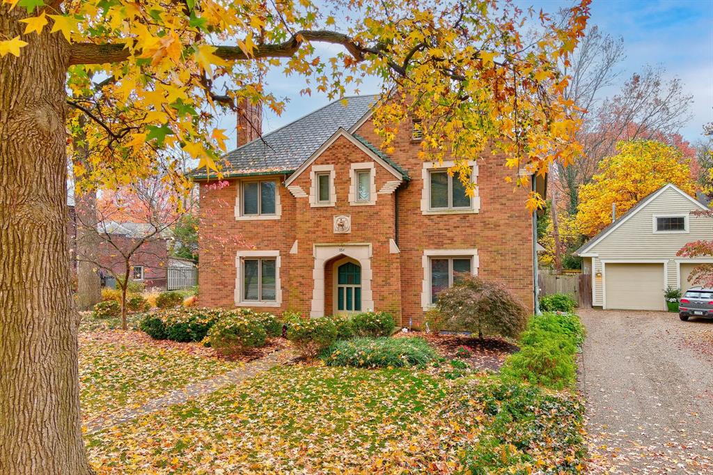 445 Blue Ridge Road Indianapolis, IN 46208 - Photo 4 of 58