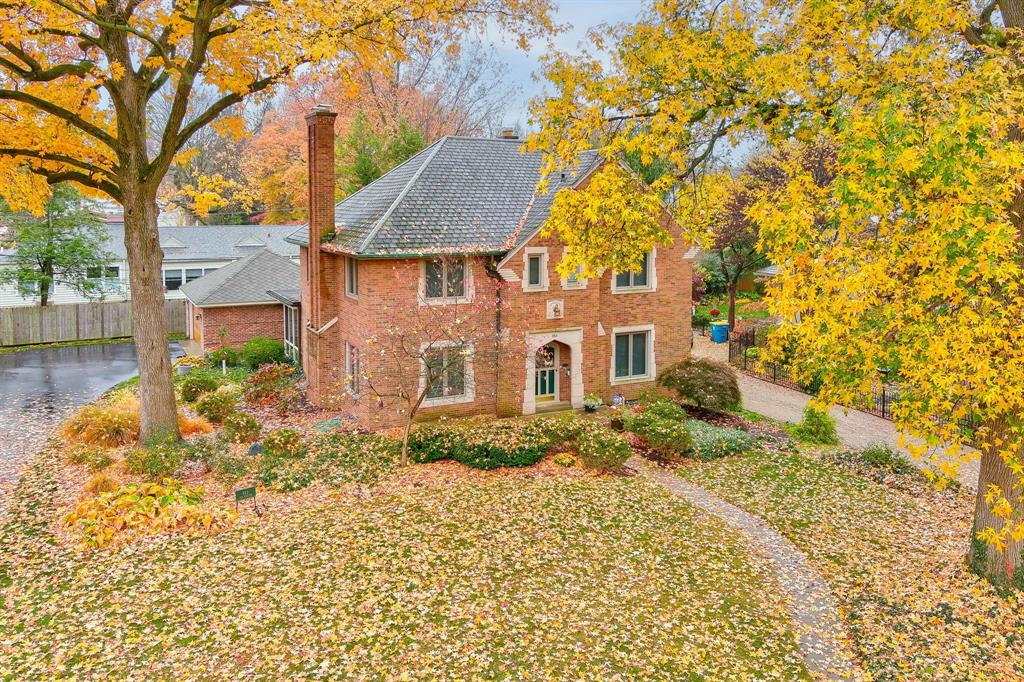 445 Blue Ridge Road Indianapolis, IN 46208 - Photo 5 of 58