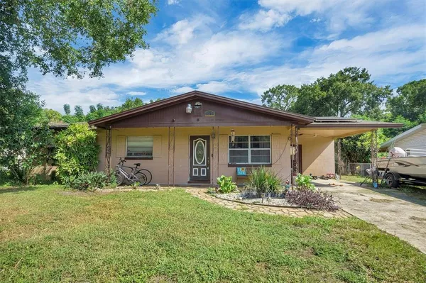 $1,800 | 517 Marianna Road, Auburndale, FL 33823
