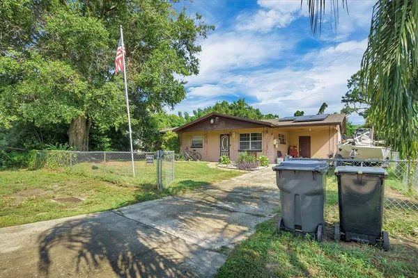$1,800 | 517 Marianna Road, Auburndale, FL 33823