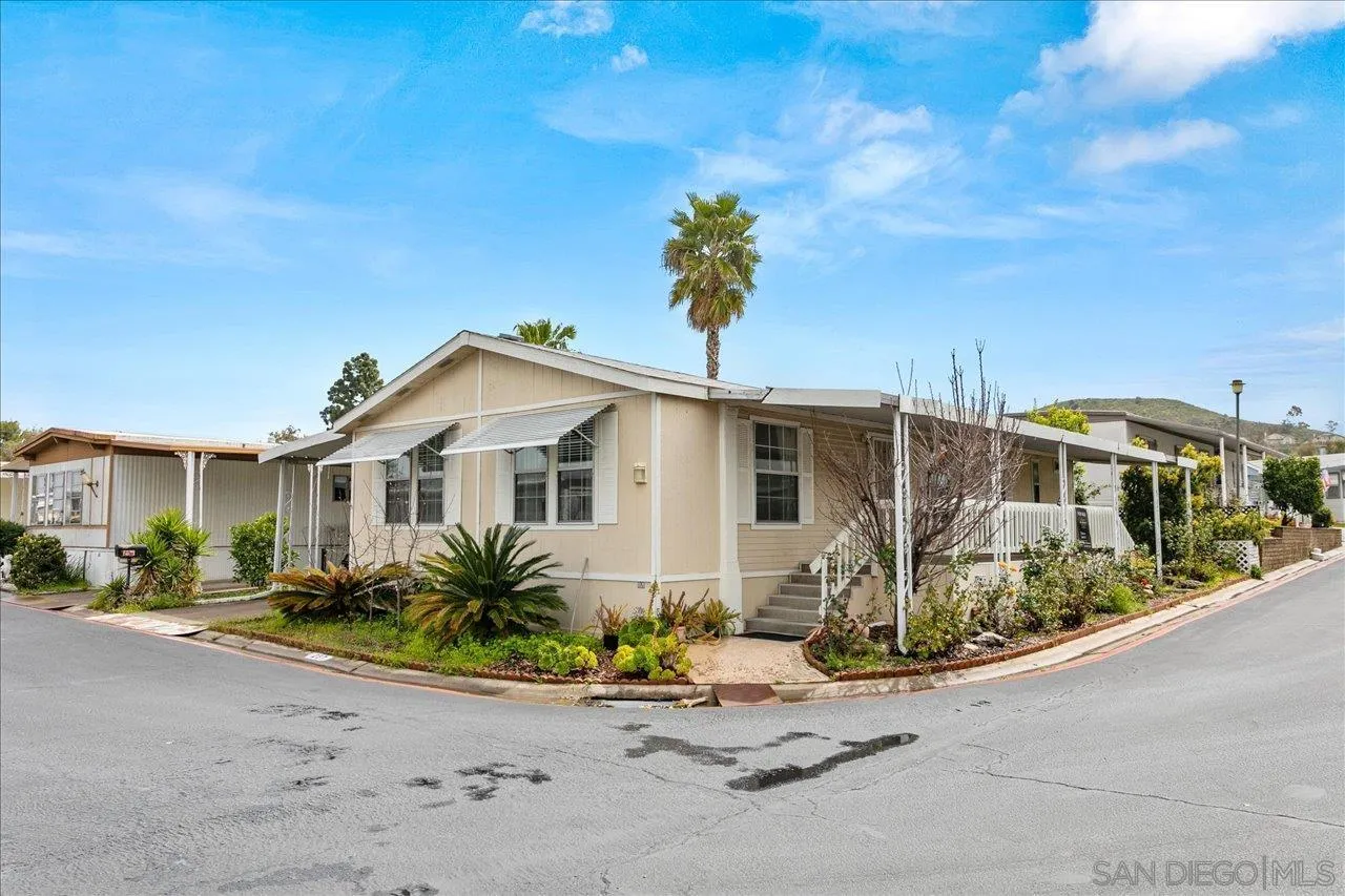 8301 Mission Gorge Road, Unit 257 Santee, CA 92071 - Photo 3 of 15 Gallery Image 3