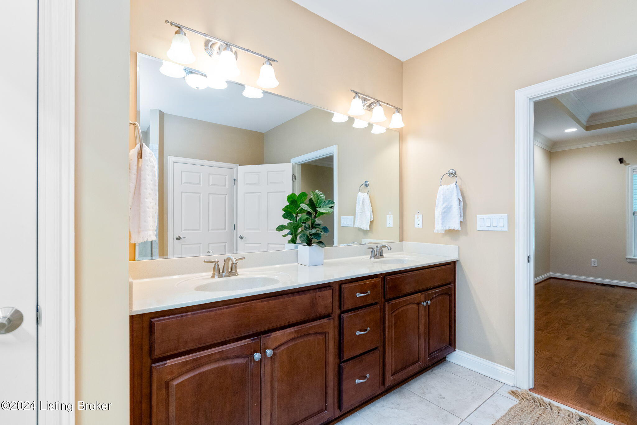 10618 Riva Road Louisville, KY 40223 - Photo 27 of 62 Primary bathroom double sink vanity