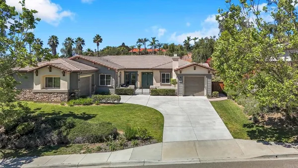$1,375,000 | 853 Hidden View Lane, Escondido, CA 92027
