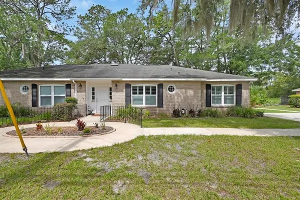 $229,900 | 720 South Hill Avenue, Unit 8B, DeLand, FL 32724