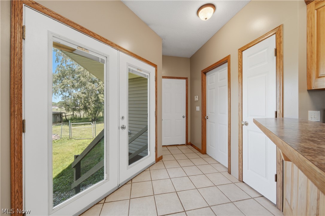 12159 Lawndell Road Southwest Beach City, OH 44608 - Photo 10 of 49