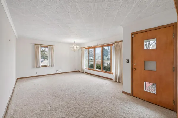 $230,000 | 408 5th Street Northwest, Montgomery, MN 56069