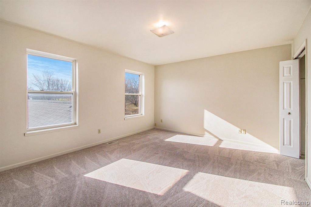 1298 Baldwin Road Grand Blanc, MI 48439 - Photo 14 of 31