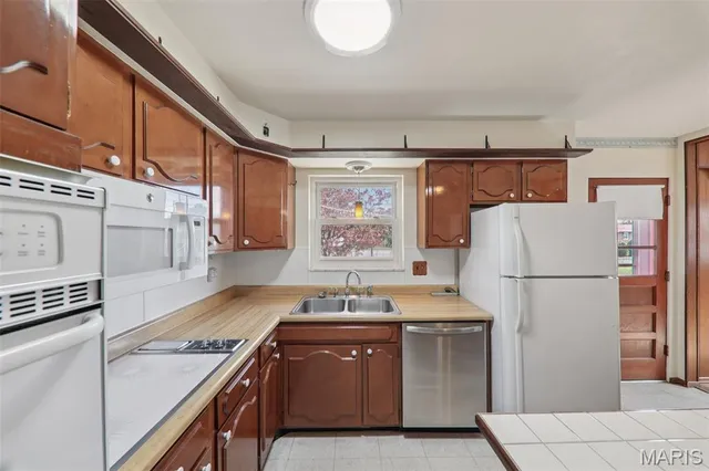 $225,000 | 9946 Bonton Drive, St. Louis, MO 63123