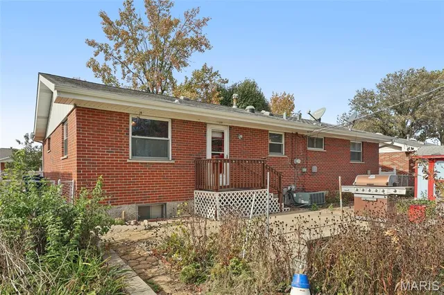 $225,000 | 9946 Bonton Drive, St. Louis, MO 63123