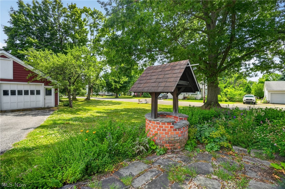 13721 Spring Street Burton, OH 44021 - Photo 10 of 47
