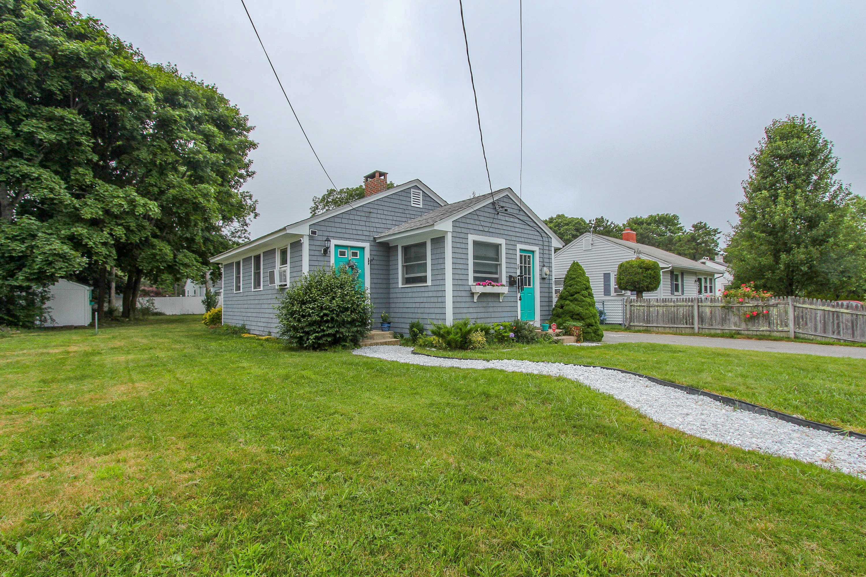 279 Hinckley Road Hyannis, MA 02601 - Photo 15 of 18 Front