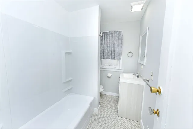 $1,875 | 200 Elmdorf Avenue, Rochester, NY 14619