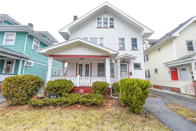 $1,875 | 200 Elmdorf Avenue, Rochester, NY 14619