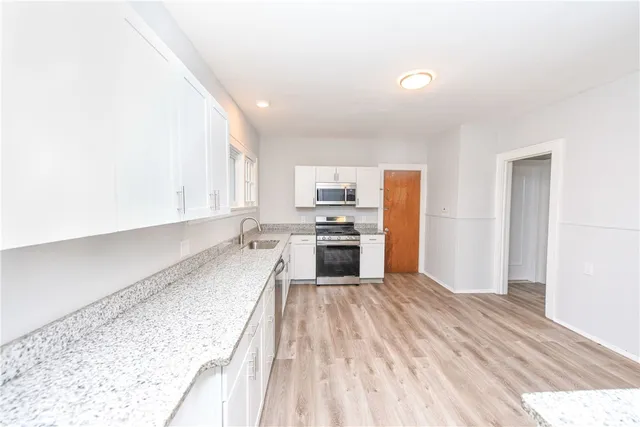 $1,875 | 200 Elmdorf Avenue, Rochester, NY 14619