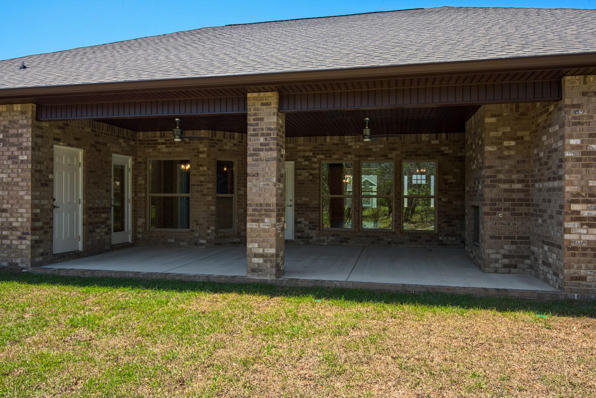 2489 Cove Road Navarre, FL 32566 - Photo 2 of 11