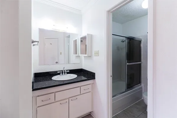 $130,000 | 2800 Jeanetta Street, Unit 2204, Houston, TX 77063