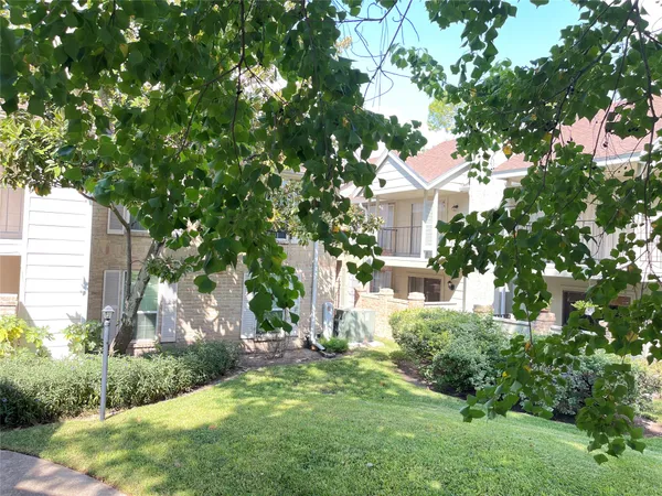 $130,000 | 2800 Jeanetta Street, Unit 2204, Houston, TX 77063