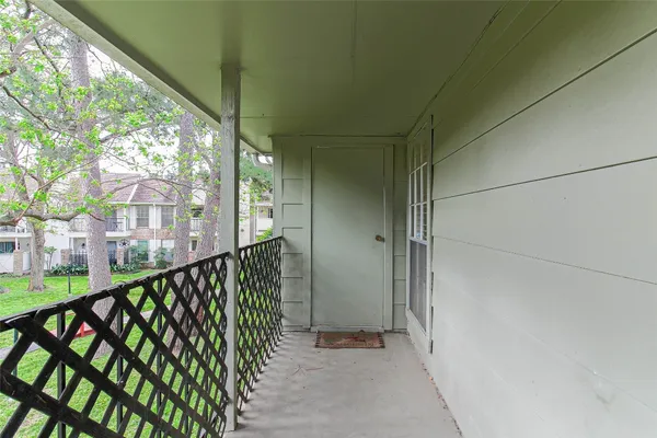 $130,000 | 2800 Jeanetta Street, Unit 2204, Houston, TX 77063