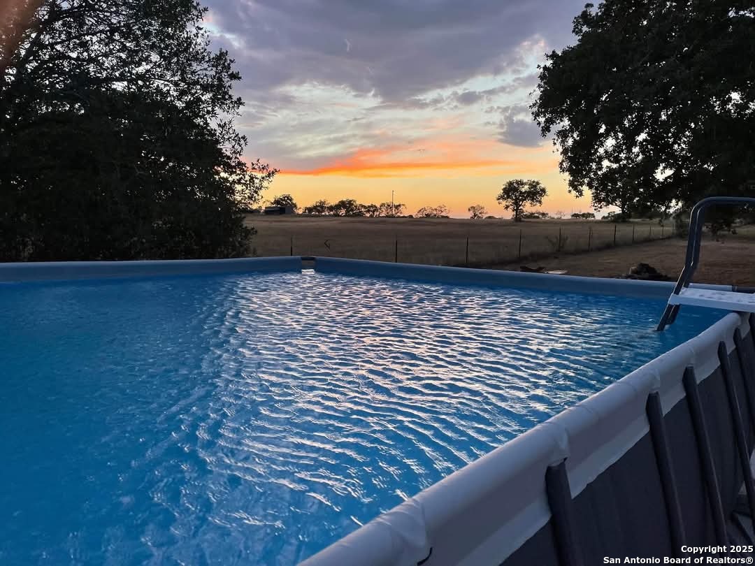 460 Woelke Road Seguin, TX 78155 - Photo 6 of 10