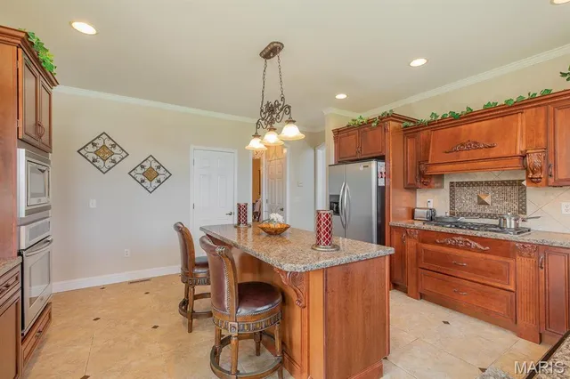 $485,000 | 501 Glendale Drive, Troy, IL 62294