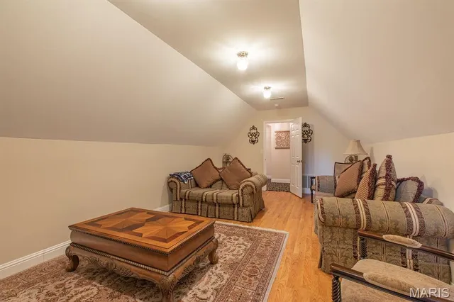 $485,000 | 501 Glendale Drive, Troy, IL 62294