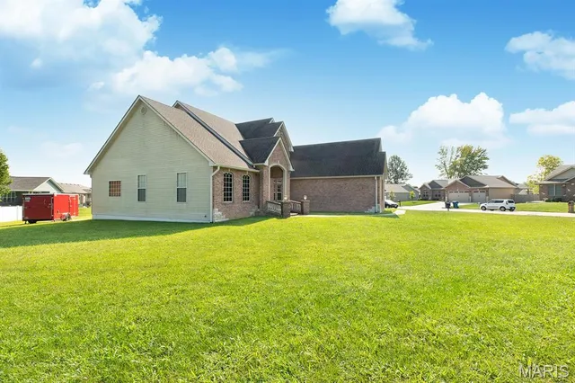 $485,000 | 501 Glendale Drive, Troy, IL 62294