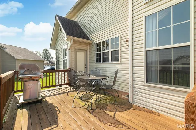 $485,000 | 501 Glendale Drive, Troy, IL 62294