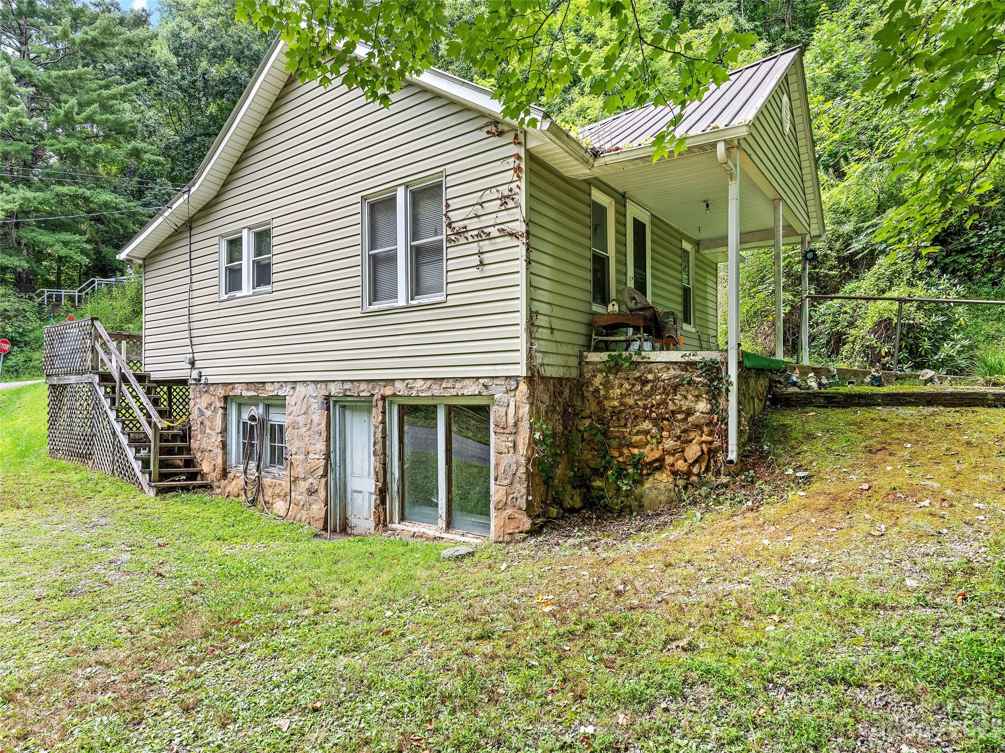 374 Dix Creek Road Canton, NC 28716 - Photo 2 of 5 Gallery Image 2