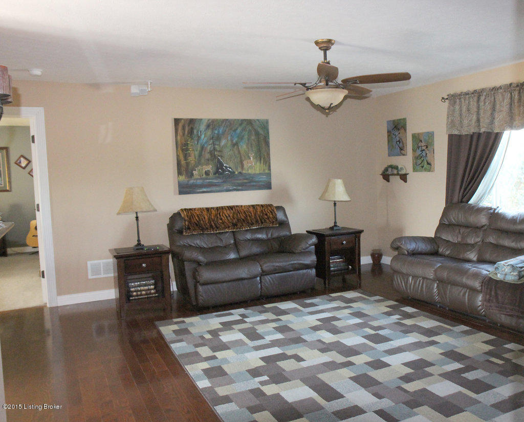 527 Tabb Road Cecilia, KY 42724 - Photo 4 of 47 27