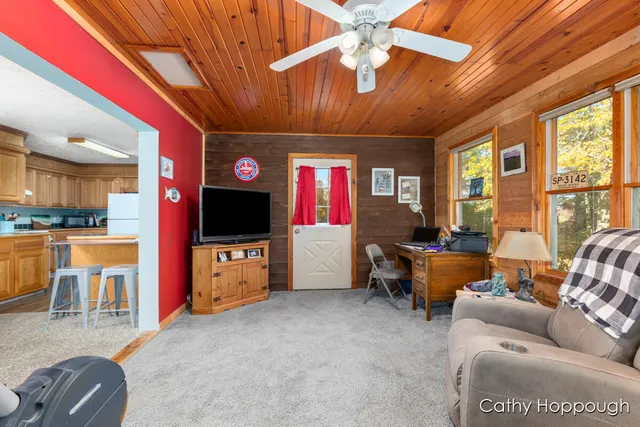 $450,000 | 3494 Bradford Road, Ionia, MI 48846