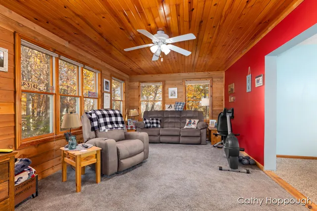 $450,000 | 3494 Bradford Road, Ionia, MI 48846