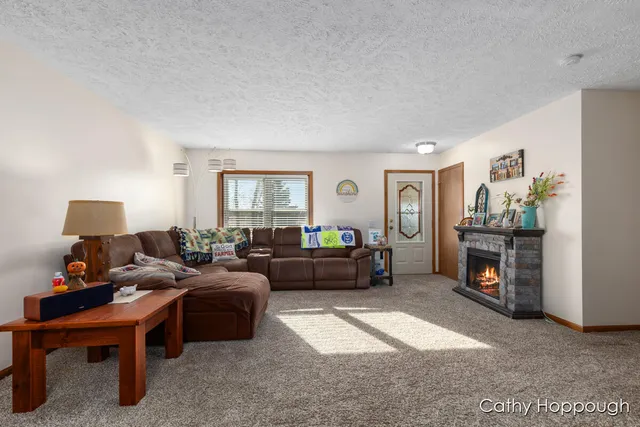 $450,000 | 3494 Bradford Road, Ionia, MI 48846