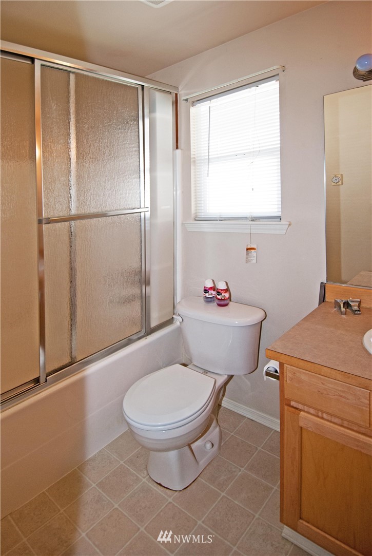 211 202nd Street Southeast Bothell, WA 98012 - Photo 10 of 13