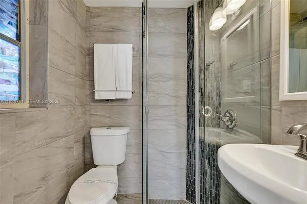 $3,850 | 529 Northwest 8th Street, Dania Beach, FL 33004