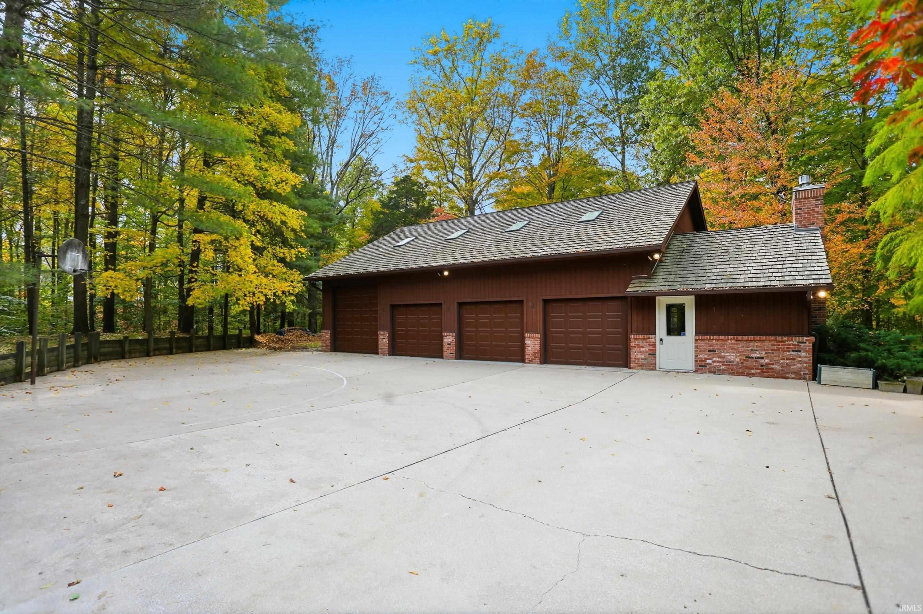 3801 North Bittersweet Drive Bloomington, IN 47408 - Photo 26 of 36